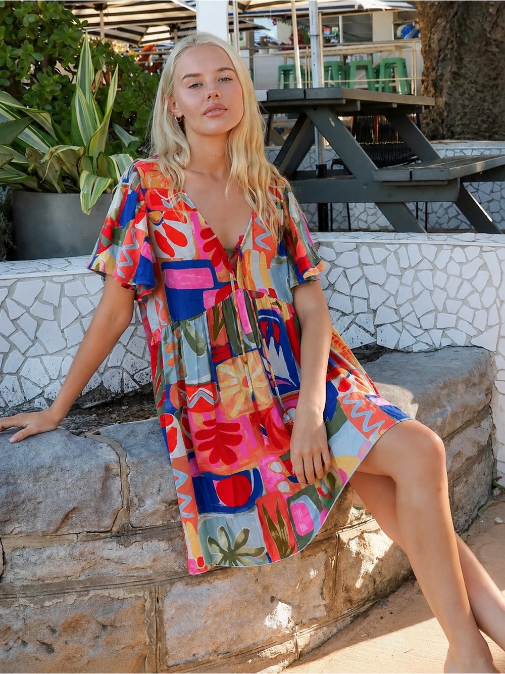 NWT Label of Love Women’s Vacation Multicolor V-Neck Short Sleeve Dress - Size M